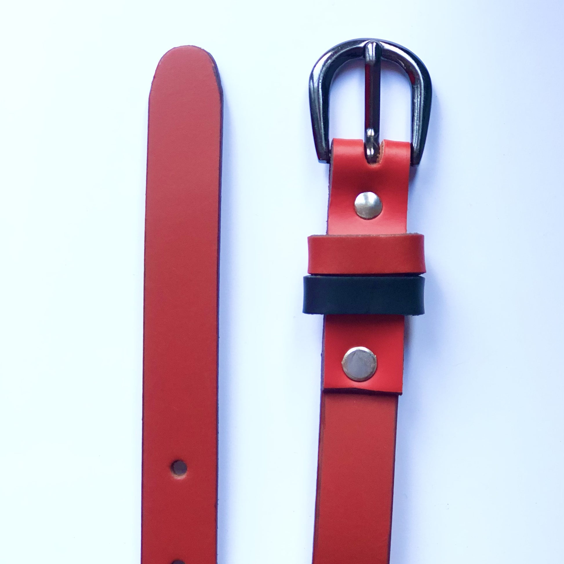 Red Skinny Leather Ladies Belt.