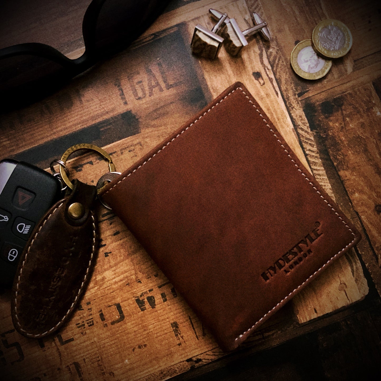 HYDESTYLE Venator distressed leather slim wallet #GW57